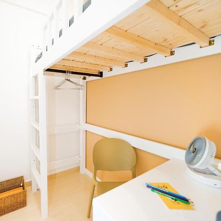 Shared Room At Lockhart Road 414 Hong Kong Bagian luar foto